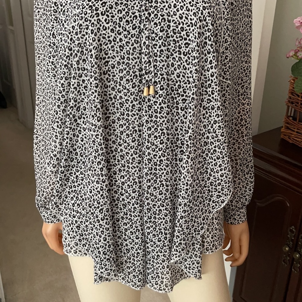 Nwot Chico’s Pattern Polyester Blouse - image 5